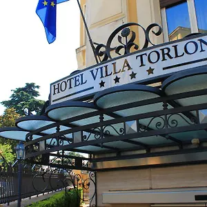 Torlonia 4*, Roma Italia