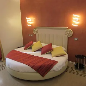 Collina 2*, Roma Italia